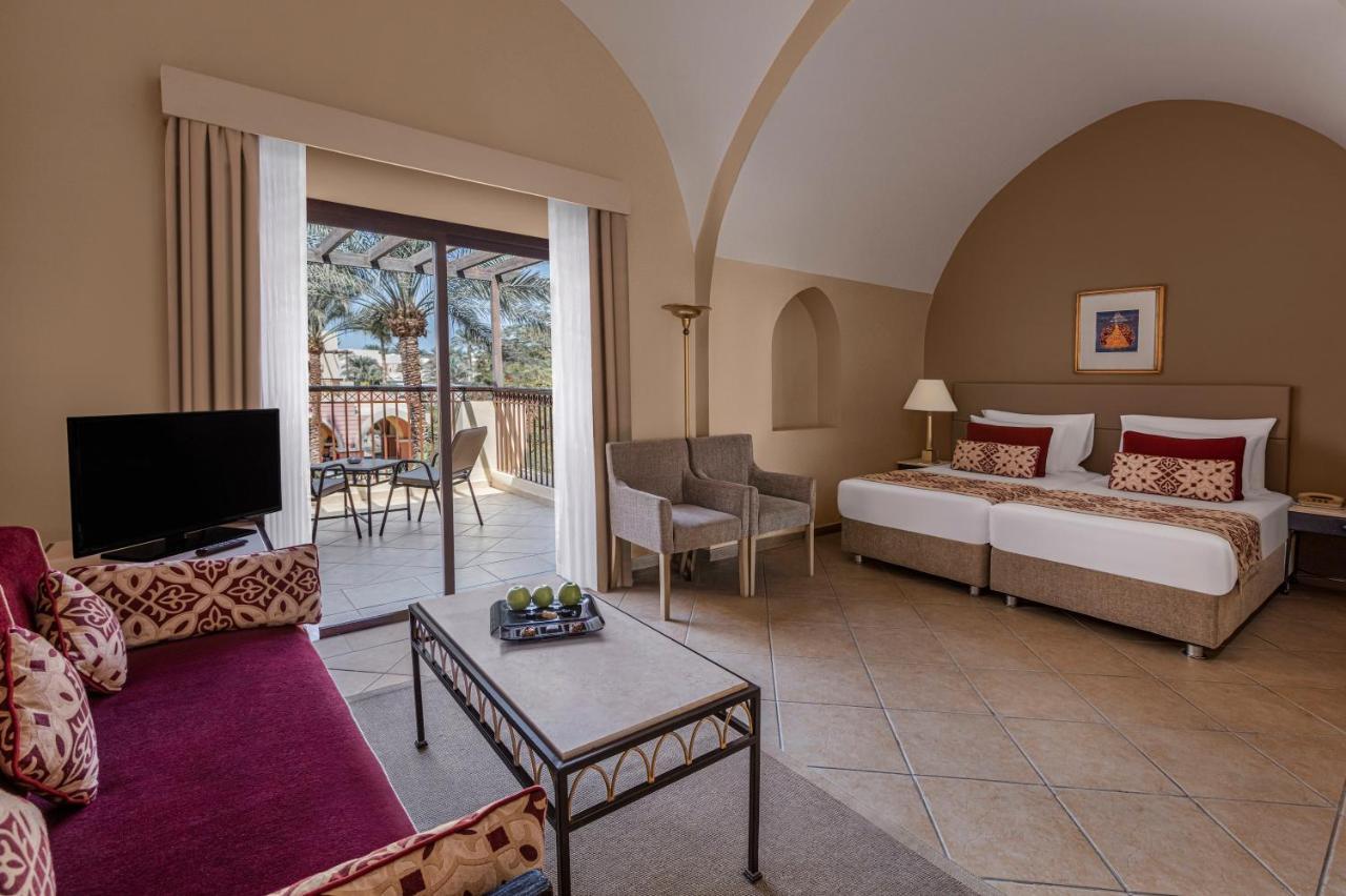 Jaz Makadi Saraya Resort Хургада Экстерьер фото A room at the Hilton Sharm El Sheikh